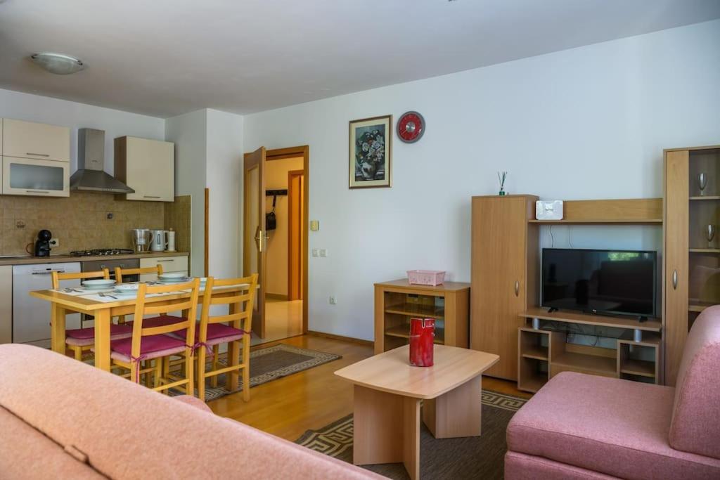 Apartment Sunce Пула Экстерьер фото